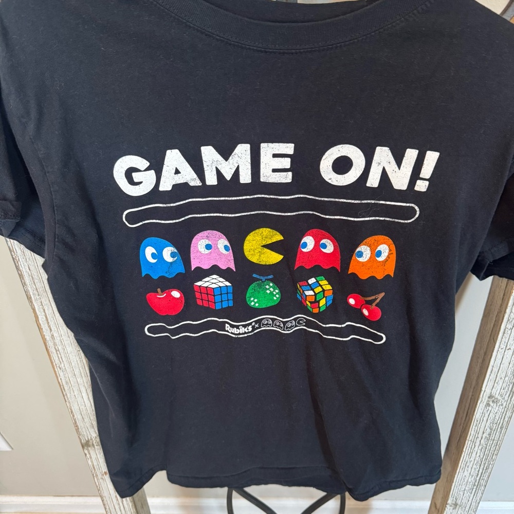 Brisco Rubik’s x Pac-Man Game On! Graphic Tee Women’s‎ M Black Retro